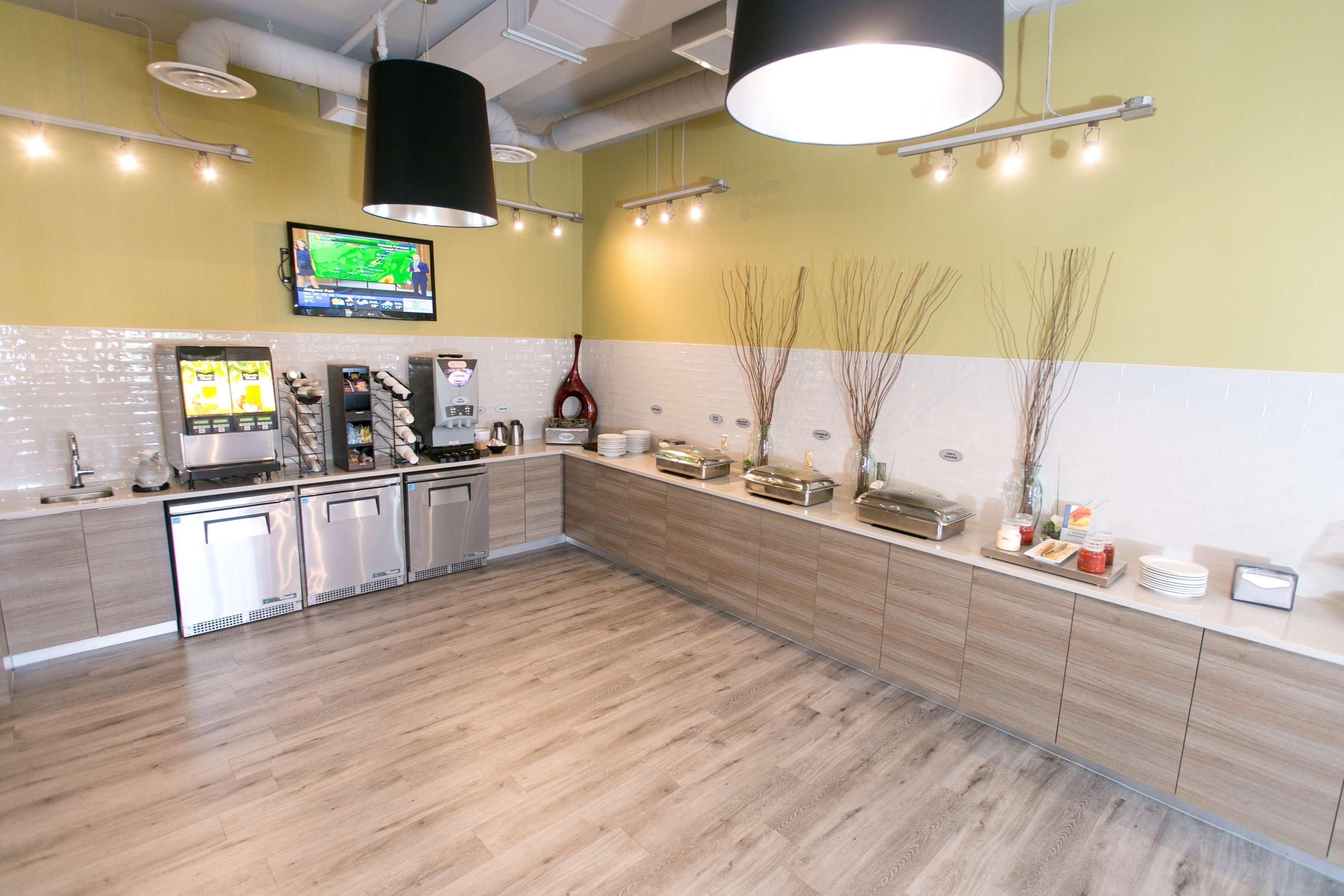 Best Western Plus Dartmouth Hotel & Suites Esterno foto