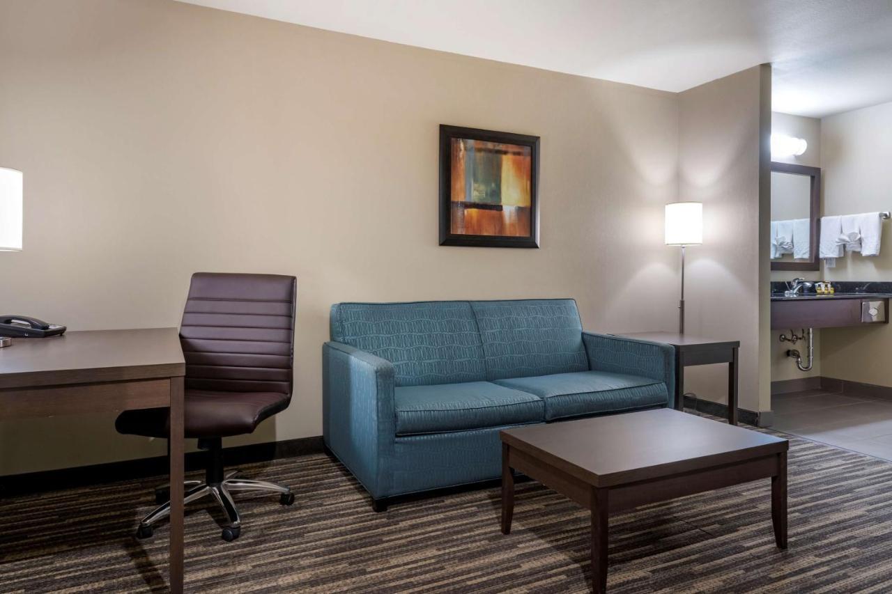 Best Western Plus Dartmouth Hotel & Suites Esterno foto