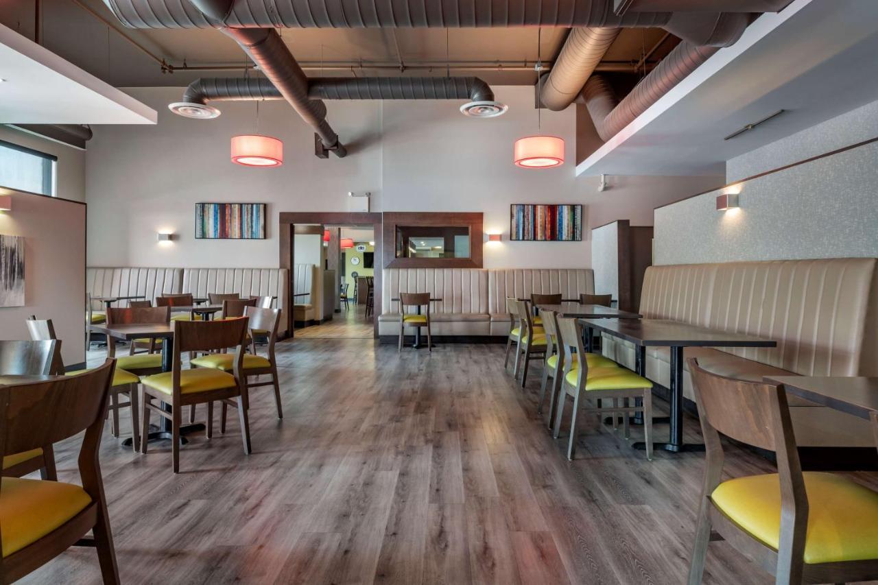 Best Western Plus Dartmouth Hotel & Suites Esterno foto
